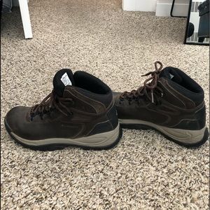 Columbia hiking boots